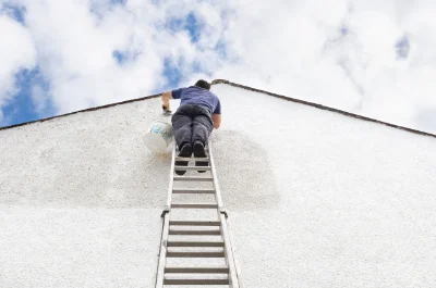 Peinture extérieure à Saint-Sauveur-en-Rue — façades et ravalement